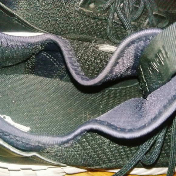 2 for 30 Adidas Turbulence Sneakers - Picture 4 of 9